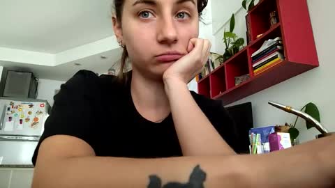 kahumishis online show from 11/06/25, 03:46