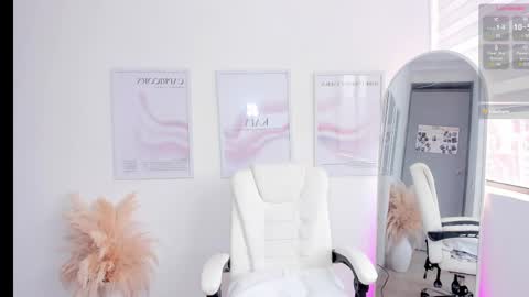    online show from 03/09/25, 06:11