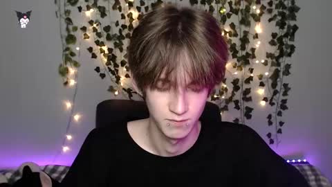 Snapshot of kaislutx chatting on 11/22/25, 06:18 slutkai online show from 11/22/25, 06:18