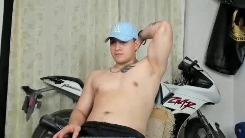 Snapshot of kaledd_musclee chatting on 01/10/25, 10:25 Kaledd musclees room Master online show from 01/10/25, 10:25