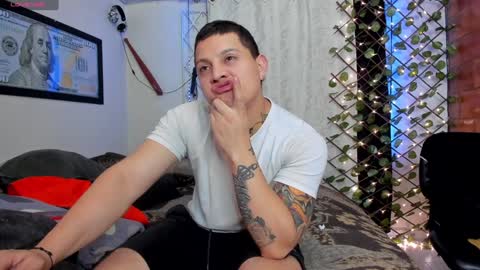 Snapshot of kaledd_musclee chatting on 01/18/25, 06:56 Kaledd musclees room Master online show from 01/18/25, 06:56