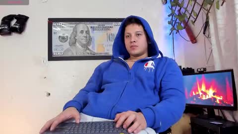 Snapshot of kaledd_musclee chatting on 02/22/25, 04:19 Kaledd musclees room Master online show from 02/22/25, 04:19