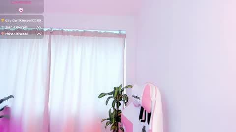 Snapshot of kali_ka chatting on 02/12/25, 04:33 Kali Ka Please help me with your thumbs up its important dont forget my birthday on October 26 online show from 02/12/25, 04:33