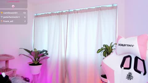 Snapshot of kali_ka chatting on 02/21/25, 03:32 Kali Ka Please help me with your thumbs up its important dont forget my birthday on October 26 online show from 02/21/25, 03:32