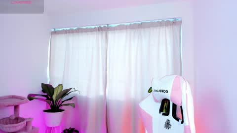 Snapshot of kali_ka chatting on 03/01/25, 12:23 Kali Ka Please help me with your thumbs up its important dont forget my birthday on October 26 online show from 03/01/25, 12:23