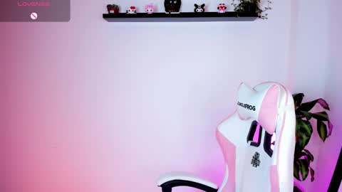Snapshot of kali_ka chatting on 09/19/25, 06:08 Kali Ka Please help me with your thumbs up its important dont forget my birthday on October 26 online show from 09/19/25, 06:08