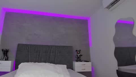 Snapshot of kaliopeh chatting on 12/17/24, 04:11 Carolina   online show from 12/17/24, 04:11