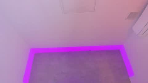 Snapshot of kaliopeh chatting on 01/23/25, 03:32 Carolina   online show from 01/23/25, 03:32