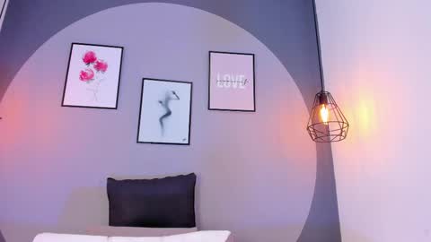 Snapshot of kaliopeh chatting on 02/17/25, 08:47 Carolina   online show from 02/17/25, 08:47