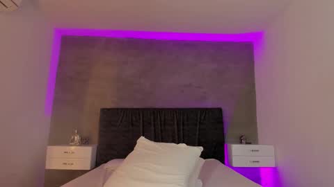 Snapshot of kaliopeh chatting on 03/11/25, 06:08 Carolina   online show from 03/11/25, 06:08