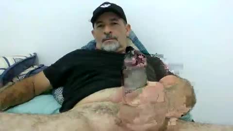 Snapshot of kaliu2021 chatting on 10/29/25, 06:59 kaliu2021 online show from 10/29/25, 06:59