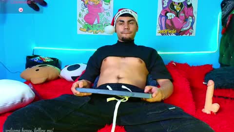 Snapshot of kalivan_voinesscu chatting on 12/16/24, 06:21 K A L I online show from 12/16/24, 06:21