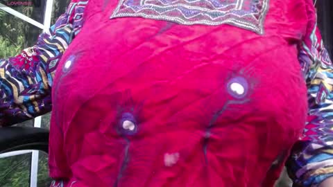 Alisha online show from 10/30/25, 10:06