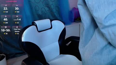 Snapshot of kalygreen chatting on 11/03/25, 12:57 kalygreen online show from 11/03/25, 12:57