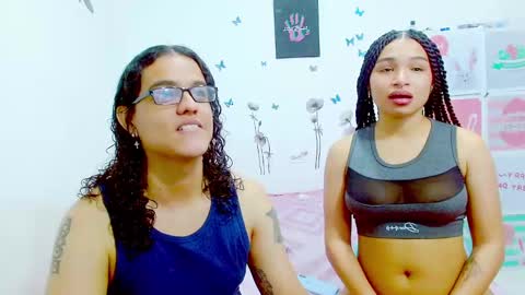 Snapshot of kami_chigiri chatting on 12/29/24, 12:09 Dante and Carolina independient model online show from 12/29/24, 12:09
