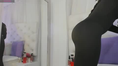    online show from 11/03/25, 02:07