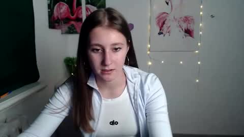 Snapshot of kamilla_love_ chatting on 09/30/25, 11:48 kamilla_love_ online show from 09/30/25, 11:48