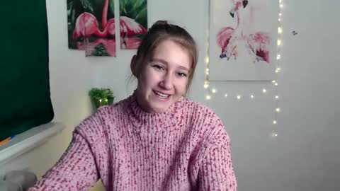Snapshot of kamilla_love_ chatting on 10/01/25, 12:33 kamilla_love_ online show from 10/01/25, 12:33