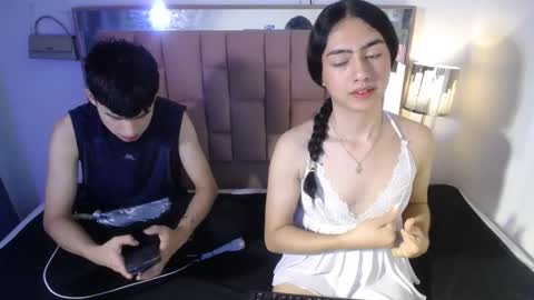Snapshot of kammi_candy chatting on 09/16/25, 02:23 -- kammi -- online show from 09/16/25, 02:23