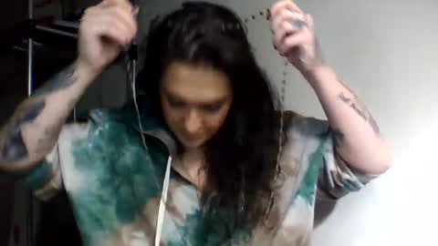 Snapshot of kandirain chatting on 10/17/25, 09:01 kandirain online show from 10/17/25, 09:01