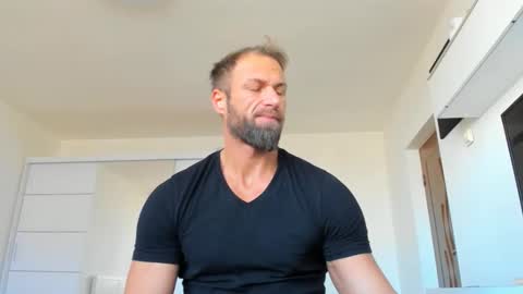Snapshot of kanegriffin26 chatting on 01/17/25, 12:21 Kane OF strongkane online show from 01/17/25, 12:21