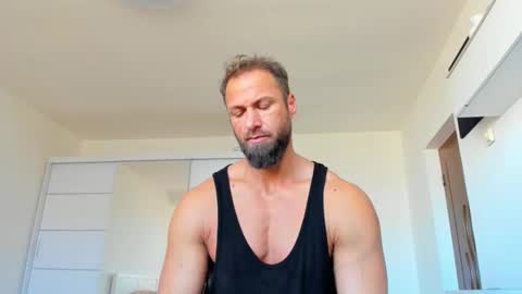 Snapshot of kanegriffin26 chatting on 01/18/25, 11:00 Kane OF strongkane online show from 01/18/25, 11:00