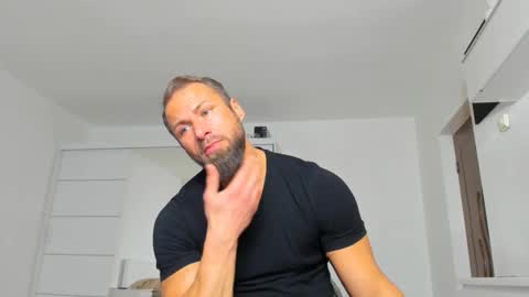 Snapshot of kanegriffin26 chatting on 01/28/25, 12:05 Kane OF strongkane online show from 01/28/25, 12:05