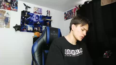 Snapshot of kanekixxxhot chatting on 10/20/25, 01:11 andres online show from 10/20/25, 01:11