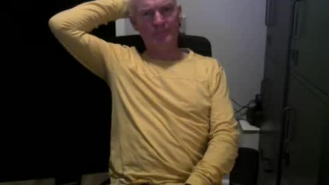 Robbie online show from 01/12/25, 04:29