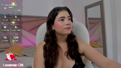 Snapshot of karenpautt chatting on 01/04/25, 05:47 Karen online show from 01/04/25, 05:47