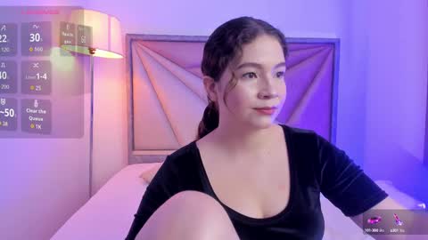 Snapshot of karenpautt chatting on 09/30/25, 10:37 Karen online show from 09/30/25, 10:37