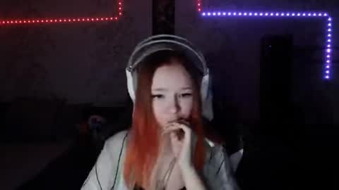 Snapshot of karicynthia chatting on 09/09/25, 04:39 Lisa Backler online show from 09/09/25, 04:39
