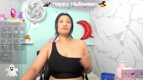 Snapshot of karime_sexygirl chatting on 11/04/25, 12:04 Karime online show from 11/04/25, 12:04