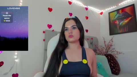 Snapshot of karin_grey69 chatting on 10/03/25, 02:41 Karin online show from 10/03/25, 02:41