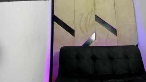 Snapshot of karina_aurora chatting on 03/08/25, 03:28 karina_aurora online show from 03/08/25, 03:28