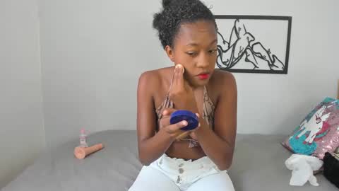 karina_lopez7 online show from 10/07/25, 02:47