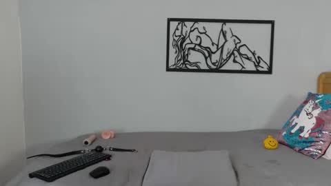 karina_lopez7 online show from 11/19/25, 02:06