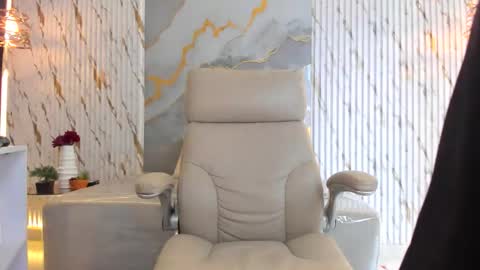 Snapshot of karinaadoll chatting on 11/17/25, 07:41 Karina online show from 11/17/25, 07:41