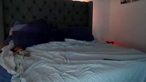 Snapshot of karinakummings chatting on 11/08/25, 03:23 karinakummings online show from 11/08/25, 03:23