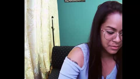 Snapshot of karitotorres chatting on 03/03/25, 05:09 Karito Nin online show from 03/03/25, 05:09