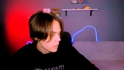 Snapshot of karl_mans chatting on 10/16/25, 12:50 Karl online show from 10/16/25, 12:50