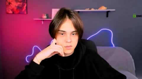 Snapshot of karl_mans chatting on 10/19/25, 08:37 Karl online show from 10/19/25, 08:37