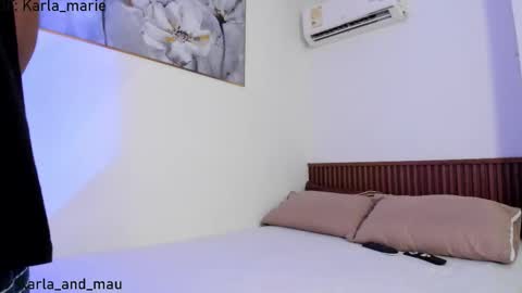 Snapshot of karla_and_mau chatting on 11/15/25, 12:30 Karla Mau online show from 11/15/25, 12:30