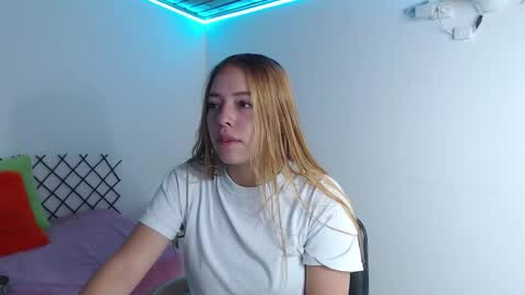 Karla online show from 09/23/25, 01:25