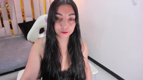 Snapshot of karla_hernandez chatting on 01/05/25, 11:04 Karla online show from 01/05/25, 11:04