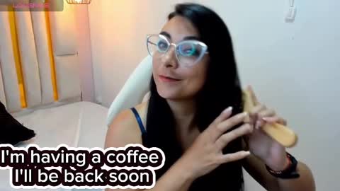 Snapshot of karla_hernandez chatting on 02/03/25, 10:47 Karla online show from 02/03/25, 10:47