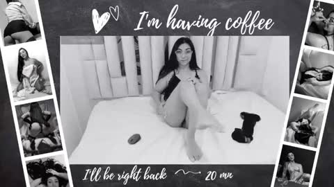 Snapshot of karla_hernandez chatting on 09/11/25, 11:10 Karla online show from 09/11/25, 11:10