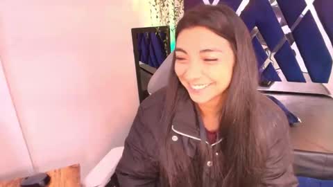 Snapshot of karla_hernandez chatting on 09/18/25, 11:12 Karla online show from 09/18/25, 11:12