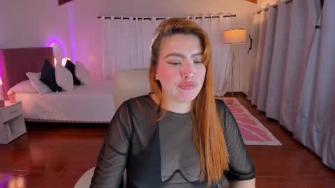 Snapshot of karla_hill_28 chatting on 10/14/25, 02:56 Karlita online show from 10/14/25, 02:56