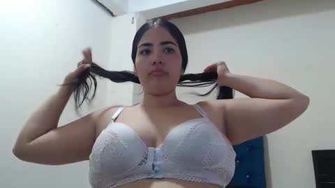 karla_lov2 online show from 11/06/25, 02:40